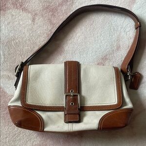 Elegant Coach Cream and Brown Leather Shoulder Bag